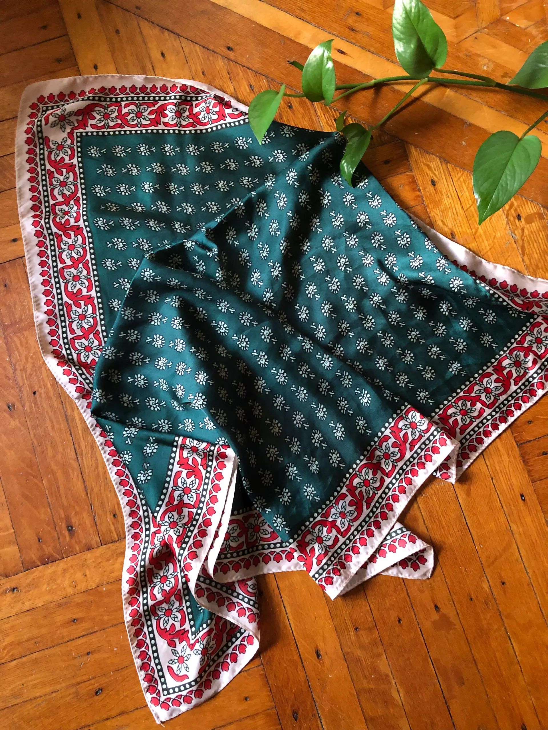 Pretty Patterned Scarf 